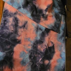 Tie-Dye Yoga Towl